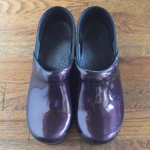 Deep purple Danskos - barely used
